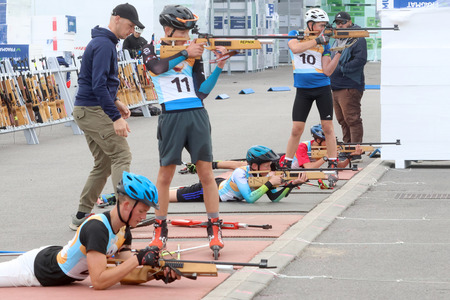 BIATLON CERKNICA POKAL ARGETA JUNIOR 05 FOTO LJUBO VUKELIČ
